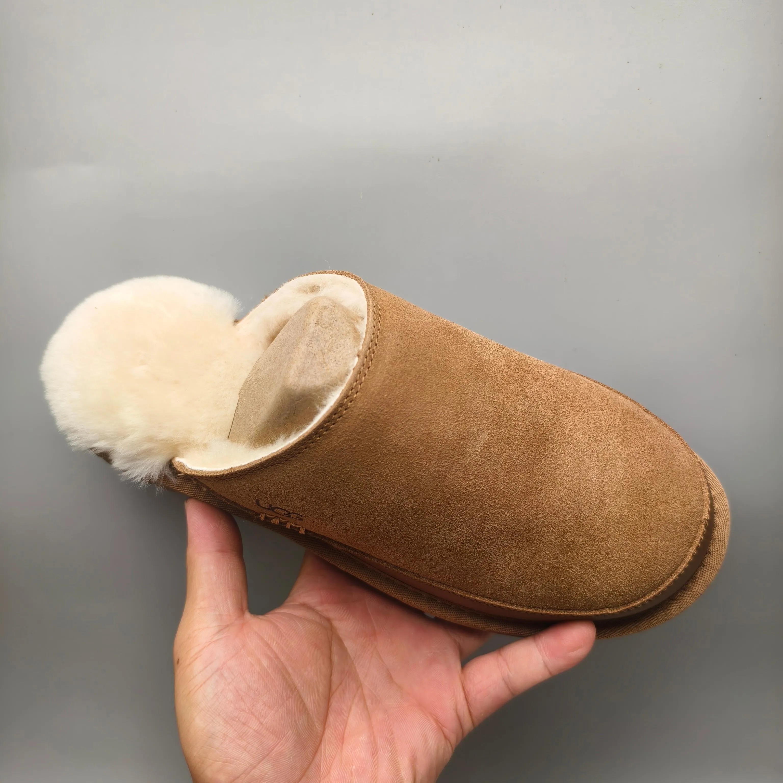 💰440 UGG sheepskin all-in-one snow boots 4585 ultra-light casual fur flip flops men's shoes color: maroon black matching size: 40-45